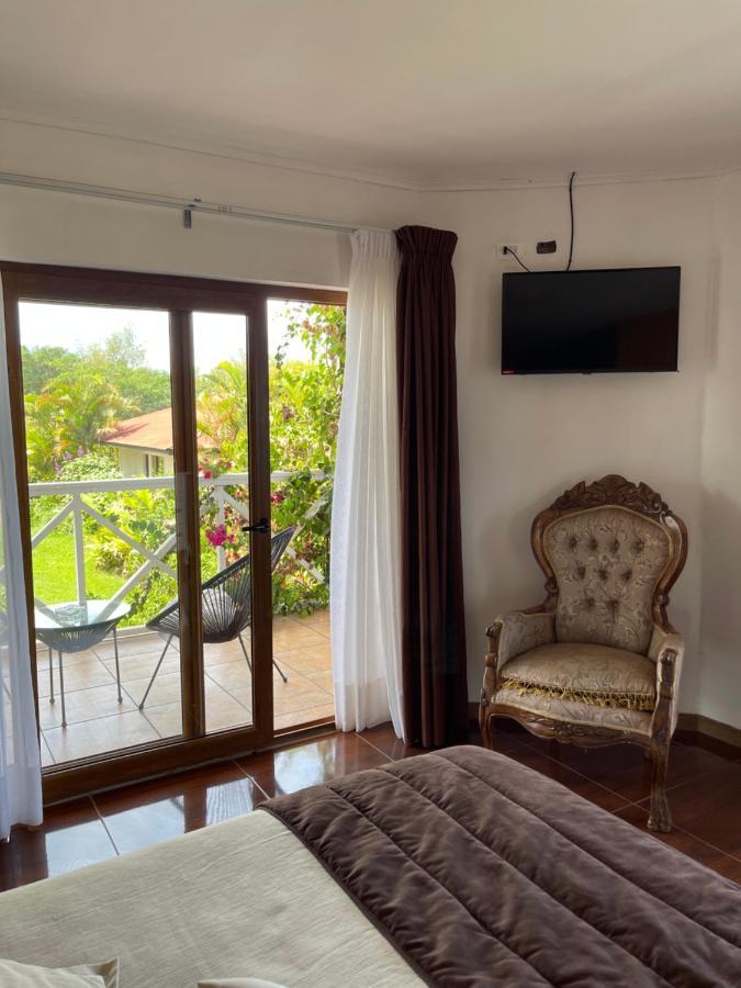 Teanehi Bed & Breakfast Ханга Роа Екстериор снимка