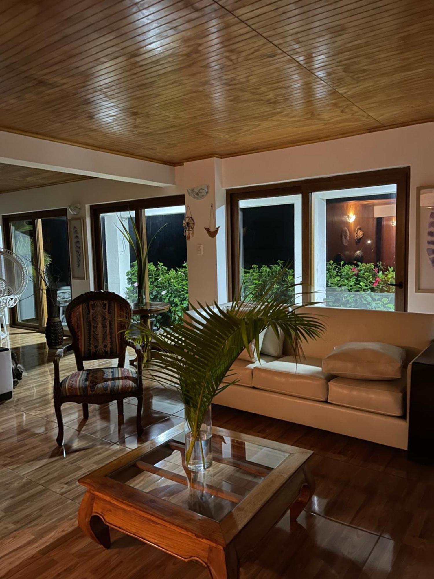 Teanehi Bed & Breakfast Ханга Роа Екстериор снимка