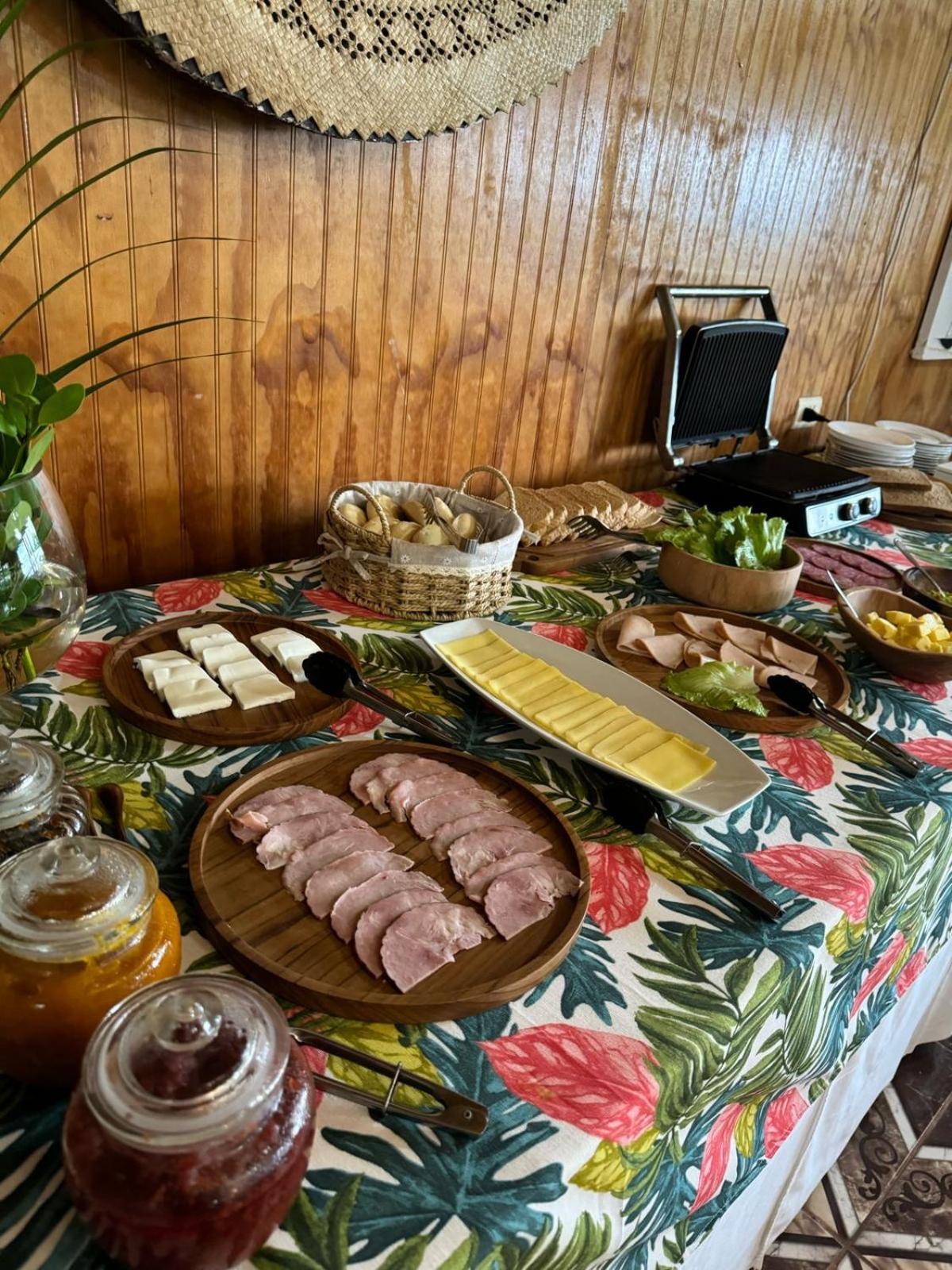 Teanehi Bed & Breakfast Ханга Роа Екстериор снимка