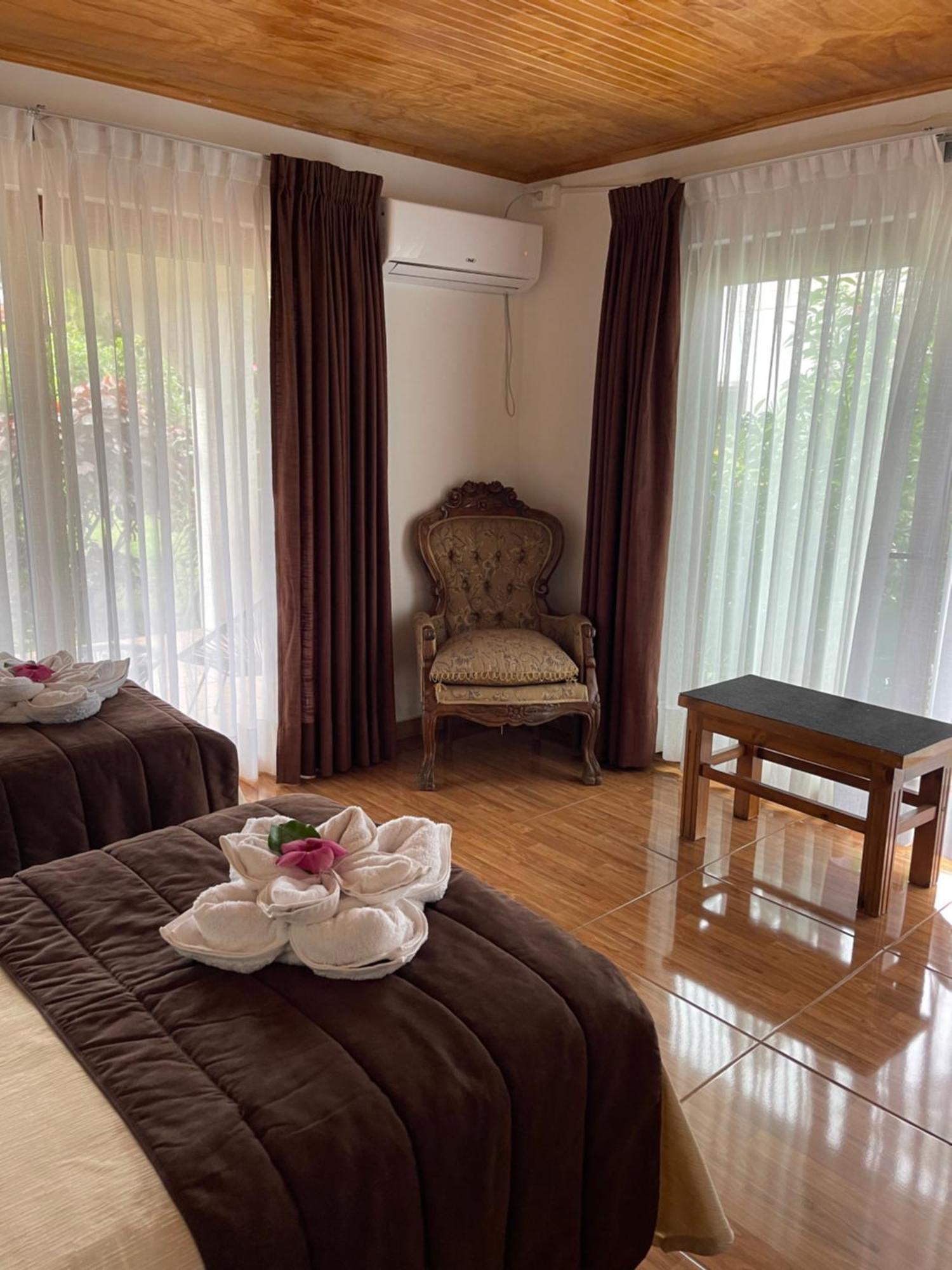 Teanehi Bed & Breakfast Ханга Роа Екстериор снимка